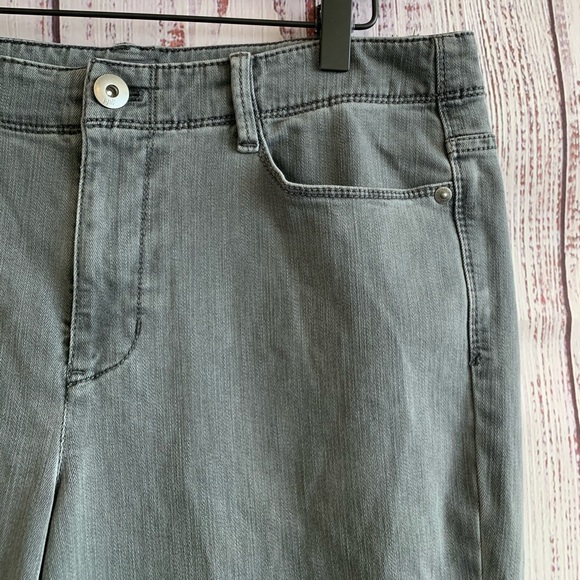 “Onyx Wash” Grey Slim Fit Ankle-Snap Jeans  • 8 Tall  { J. Jill } - Picture 3 of 9